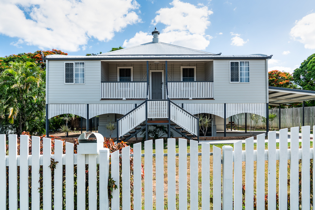 Fully renovated old traditional Queenslander style home